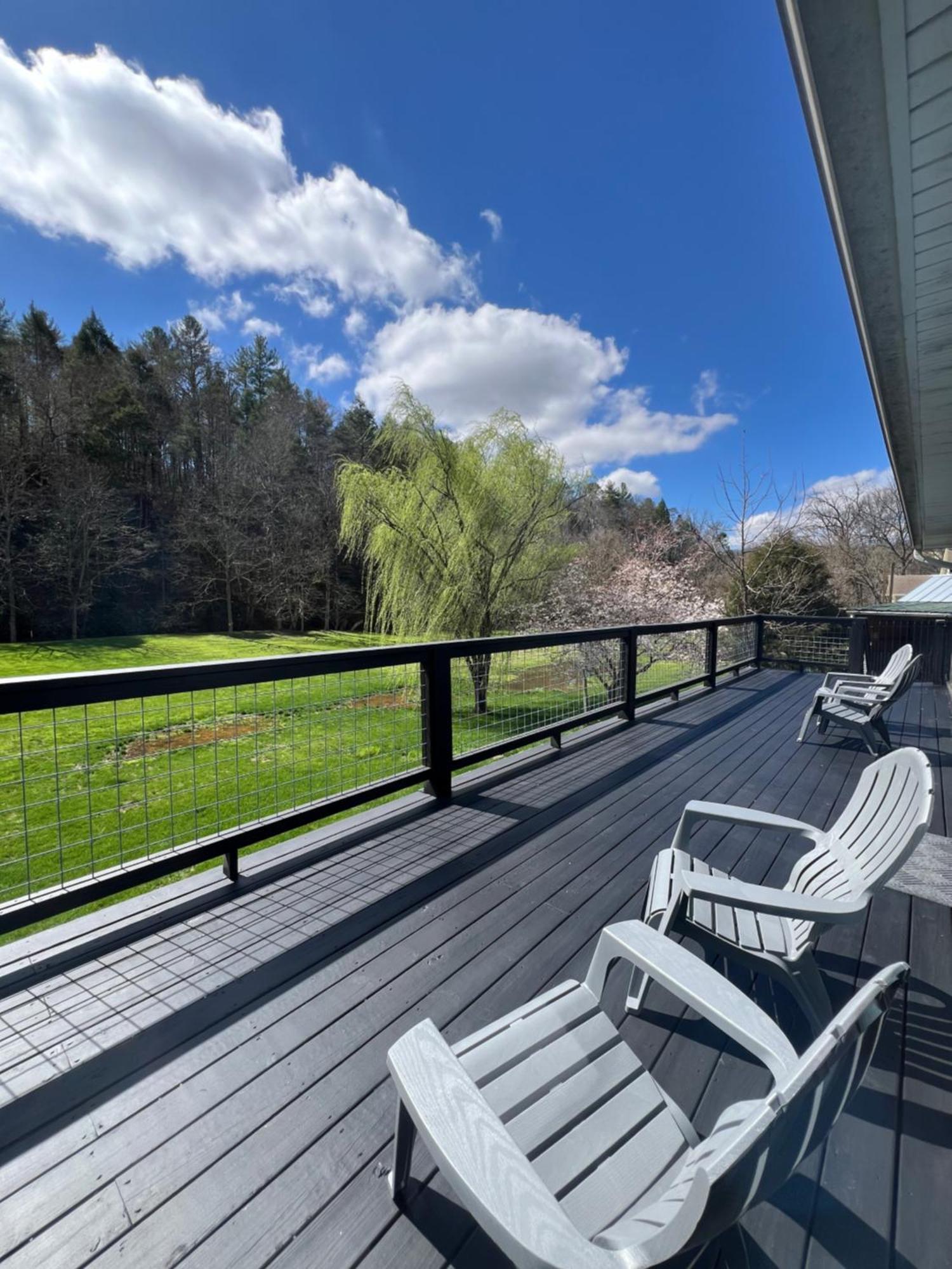 Firefly Fields 2-Acres With Guest House, Game Room, Mountain & River Views سيفيرفيل المظهر الخارجي الصورة