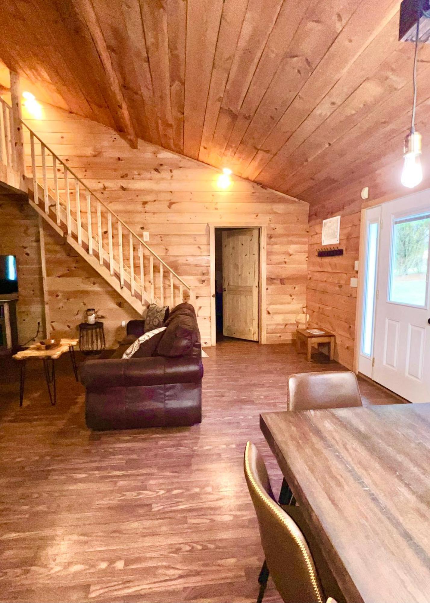 Firefly Fields 2-Acres With Guest House, Game Room, Mountain & River Views سيفيرفيل المظهر الخارجي الصورة